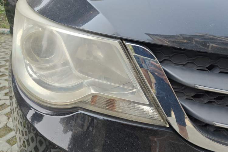 Used Baojun 730 2014 1.5L manual standard trim 7 seats Right Front Headlight
