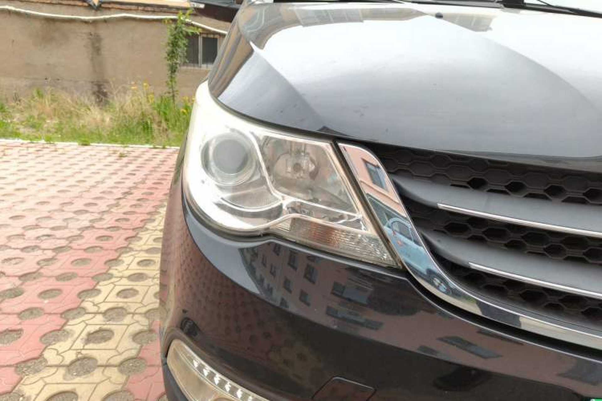 Used Baojun 730 2014 1.5L manual Comfort version 7 seats Right Front Headlight