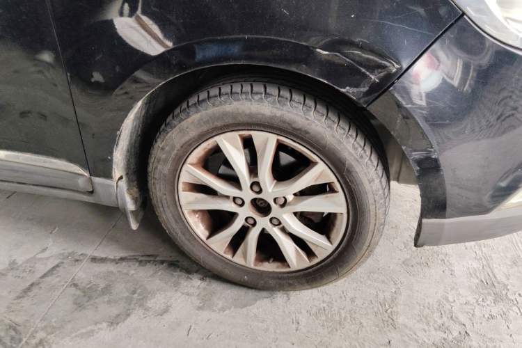 Used Baojun 730 2014 1.8L manual Comfort trim 7-seater Right Front Wheel Hub
