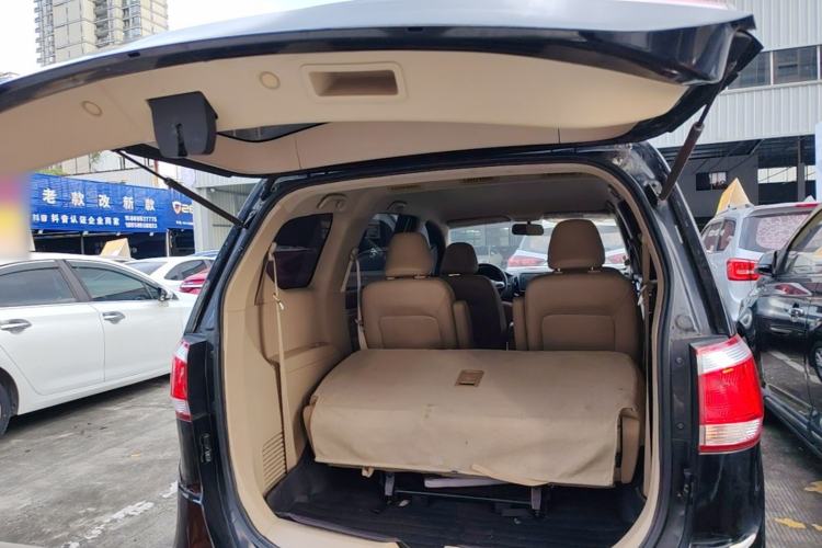 Used Baojun 730 2014 1.5L manual Comfort ESP version 7 seats Trunk
