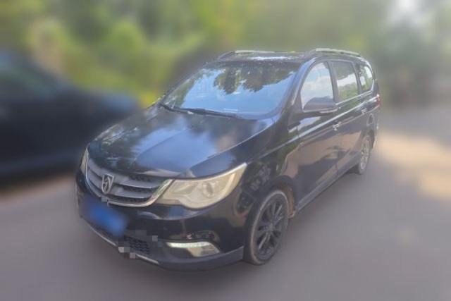 Used Baojun 730 2014 1.5L manual Comfort version 7 seats