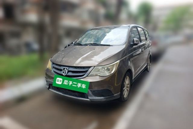 Used Baojun 730 2014 1.5L manual Comfort version 7 seats