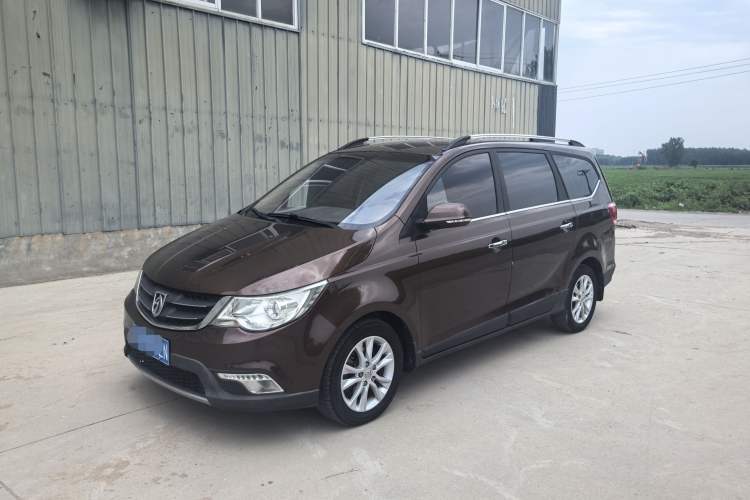 Used Baojun 730 2014 1.5L manual Comfort ESP version 7 seats Guazi used car, China used car export, Used car for sale, Used cars, Cheapest cars for sale