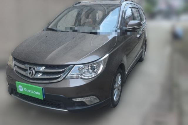 Used Baojun 730 2014 1.5L manual Comfort version 7 seats