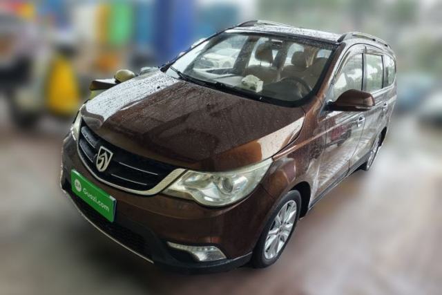 Used Baojun 730 2014 1.5L manual luxury trim 7 seats