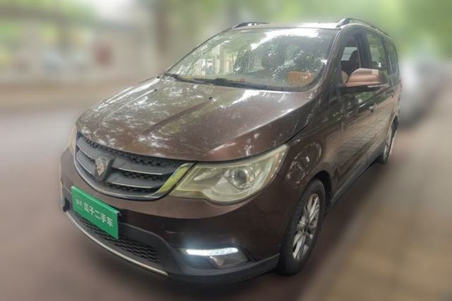 Used Baojun 730 2014 1.5L Manual Luxury Navigation ESP Version 7 Seats