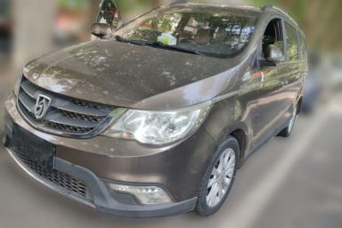 Used Baojun 730 2014 1.5L manual Comfort ESP version 7 seats