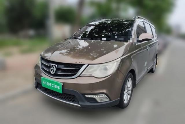 Used Baojun 730 2014 1.5L manual luxury trim 7 seats