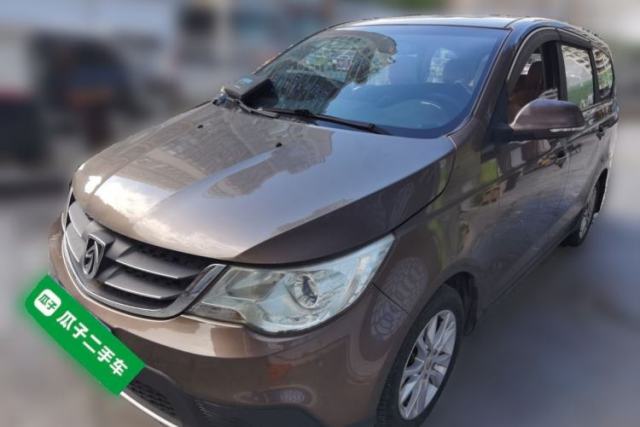 Used Baojun 730 2014 1.5L manual standard trim 7 seats