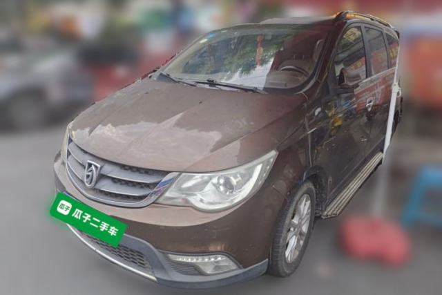 Used Baojun 730 2014 1.5L manual Comfort ESP version 7 seats