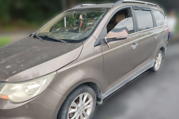 Used Baojun 730 2014 1.5L manual Comfort ESP version 7 seats Guazi used car, China used car export, Used car for sale, Used Baojun cars, Cheapest cars for sale