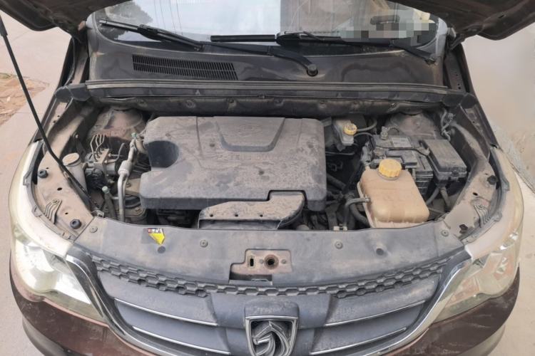 Used Baojun 730 2014 1.5L Manual Luxury Navigation ESP Version 7 Seats Engine Bay