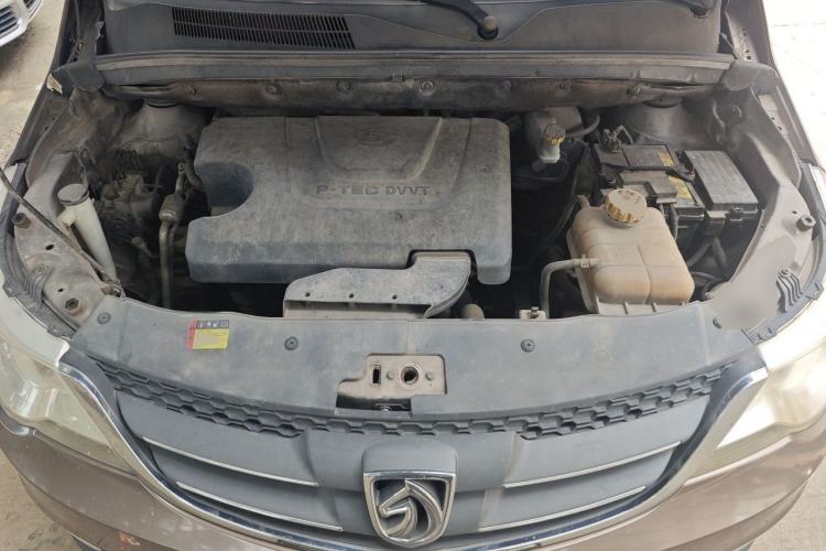 Used Baojun 730 2014 1.5L manual Comfort ESP version 7 seats Engine Bay