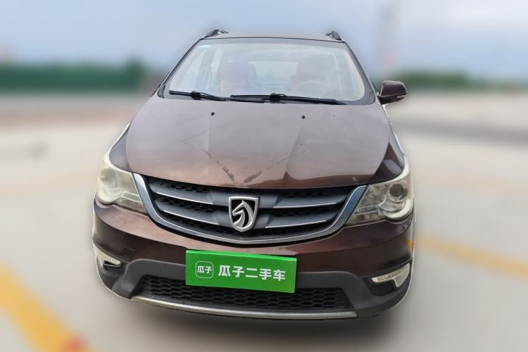 Used Baojun 730 2014 1.5L manual Comfort ESP version 7 seats Exterior 1