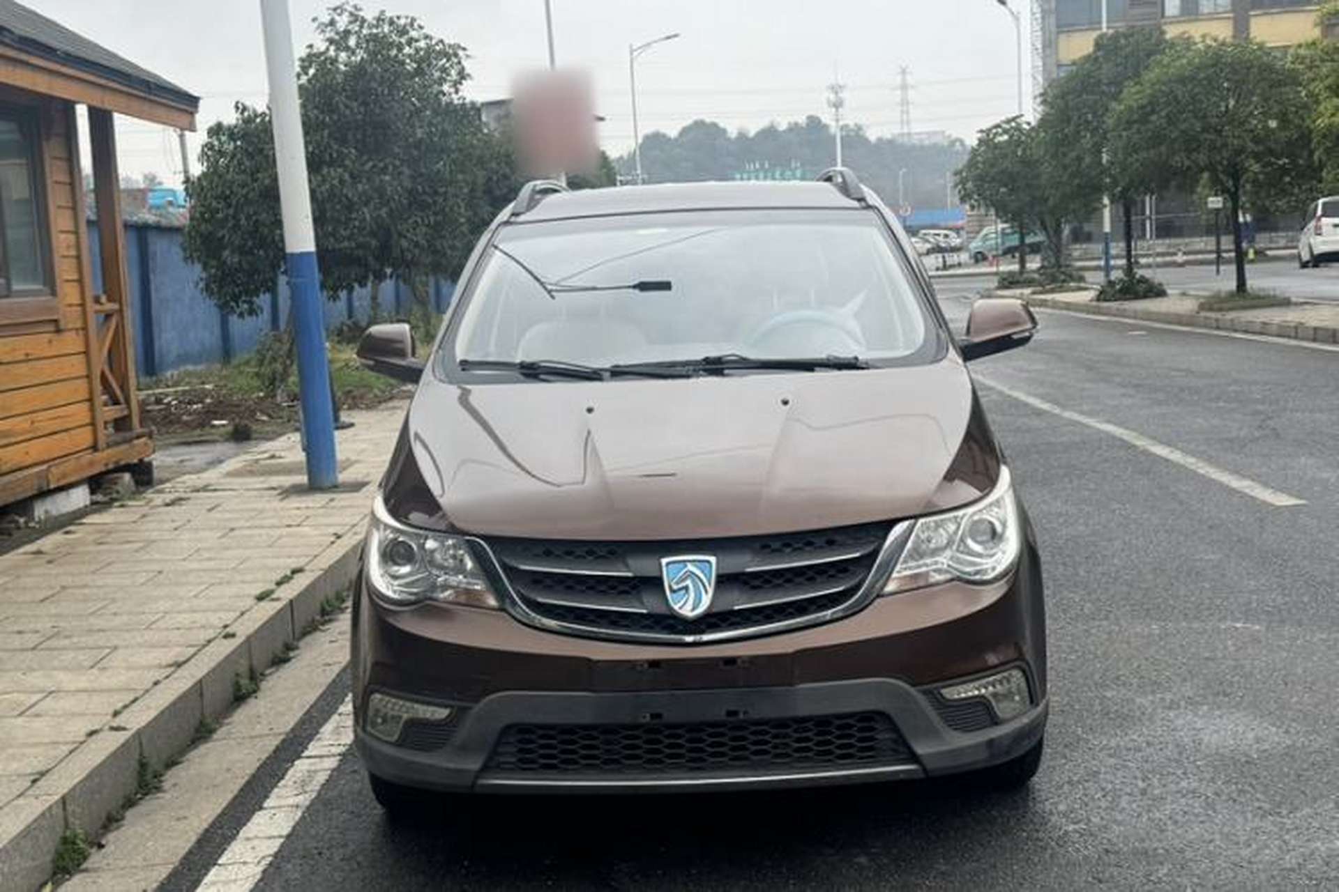 Used Baojun 730 2014 1.5L manual Comfort version 7 seats Exterior 1