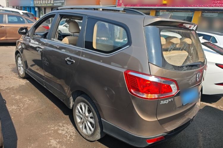 Used Baojun 730 2014 1.5L manual Comfort ESP version 7 seats Exterior 2