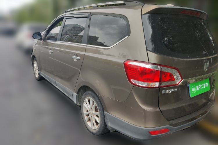 Used Baojun 730 2014 1.5L manual Comfort ESP version 7 seats Exterior 3
