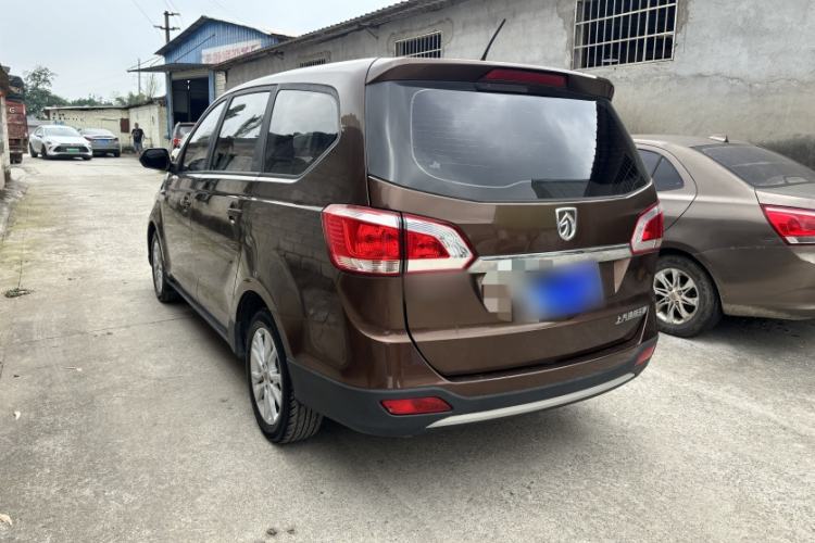 Used Baojun 730 2014 1.5L manual standard trim 7 seats Exterior 4