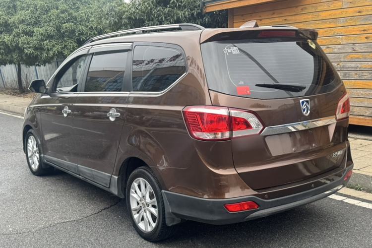 Used Baojun 730 2014 1.5L manual Comfort version 7 seats Exterior 5