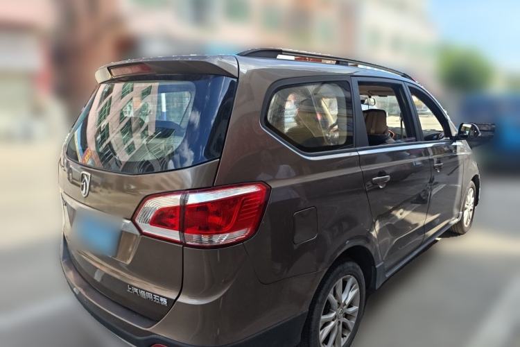 Used Baojun 730 2014 1.5L manual standard trim 7 seats Exterior 5
