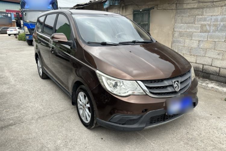 Used Baojun 730 2014 1.5L manual standard trim 7 seats Exterior 6