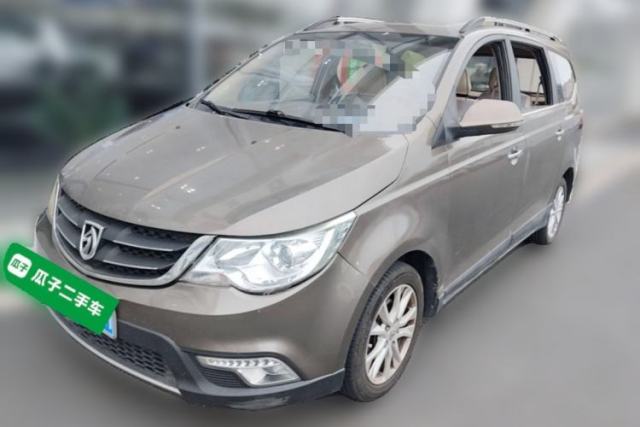 Used Baojun 730 2014 1.5L manual luxury trim 7 seats