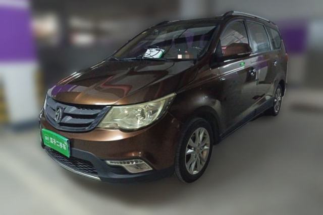Used Baojun 730 2014 1.5L manual Comfort version 7 seats