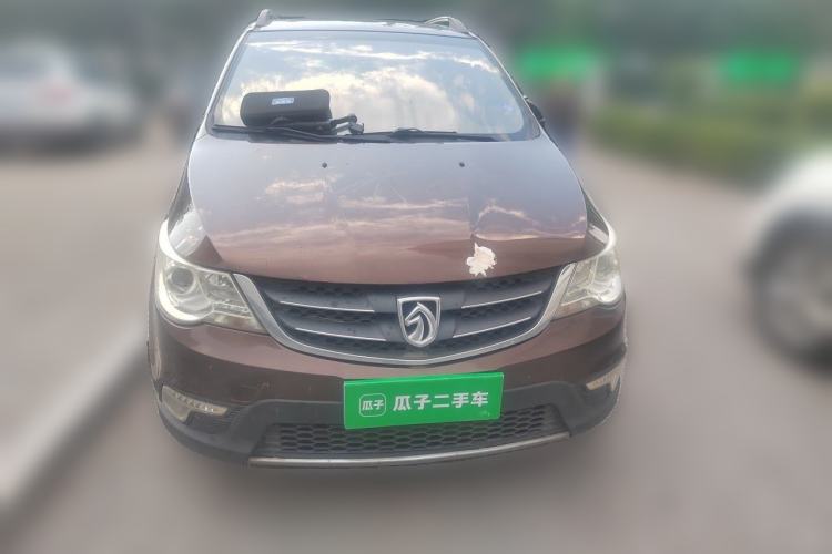 Used Baojun 730 2014 1.5L Manual Luxury Navigation ESP Version 7 Seats Front
