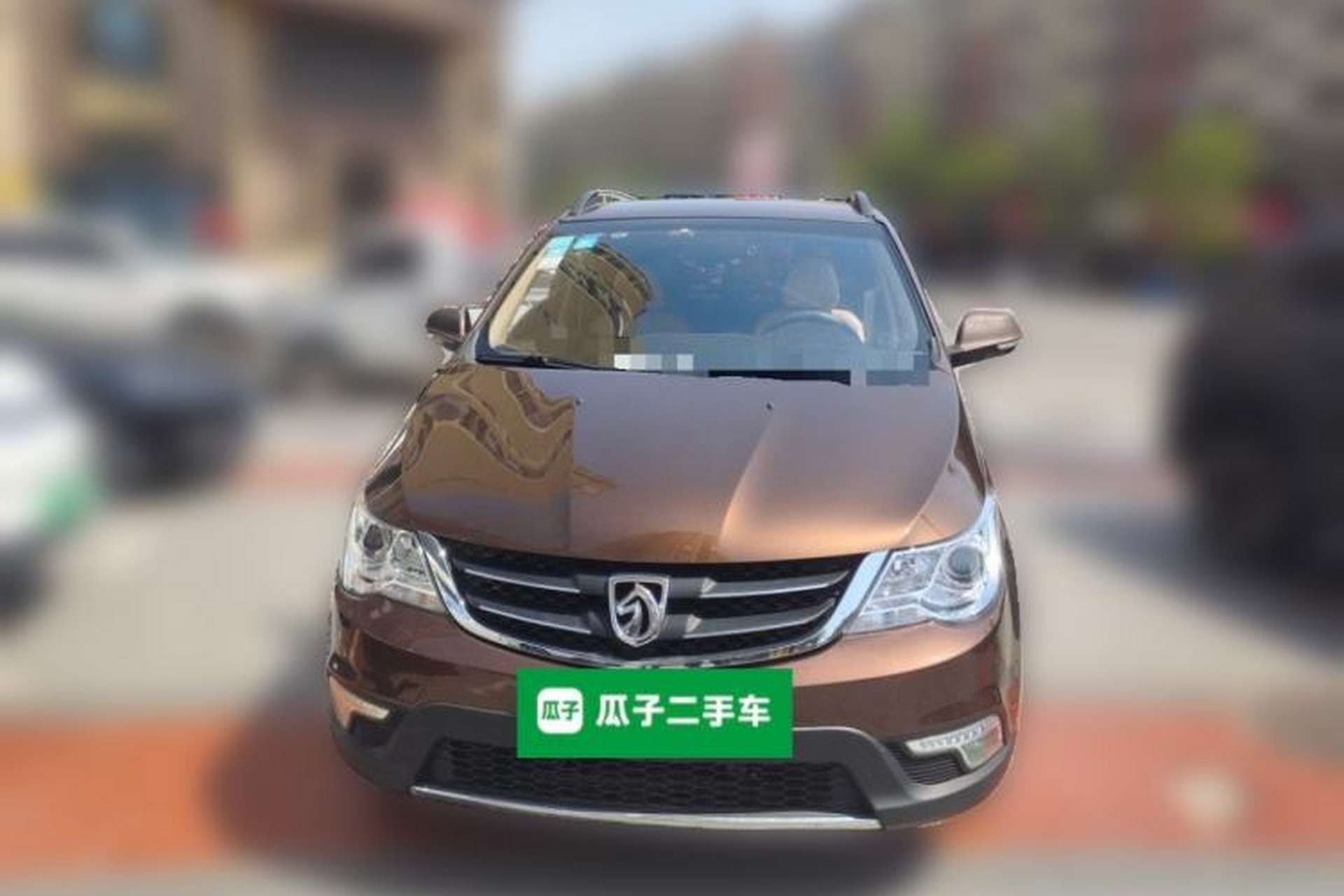 Used Baojun 730 2014 1.5L manual Comfort version 7 seats Front