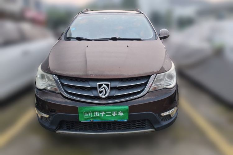 Used Baojun 730 2014 1.5L Manual Luxury Navigation ESP Version 7 Seats Front