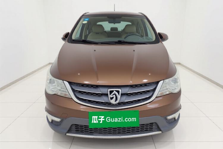 Used Baojun 730 2014 1.5L manual Comfort ESP version 7 seats Front