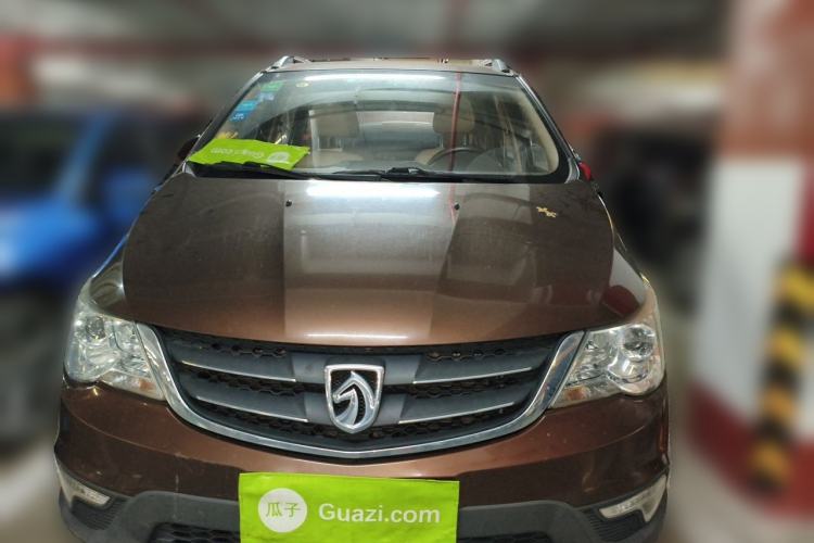 Used Baojun 730 2014 1.5L Manual Luxury Navigation ESP Version 7 Seats Front