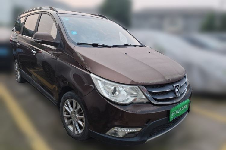 Used Baojun 730 2014 1.5L Manual Luxury Navigation ESP Version 7 Seats Front Right 45 Deg