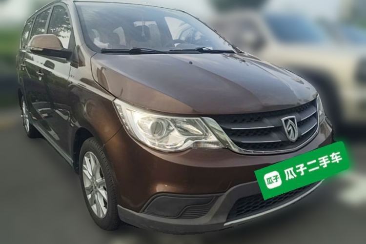 Used Baojun 730 2014 1.5L manual standard version 5 seats Front Right 45 Deg