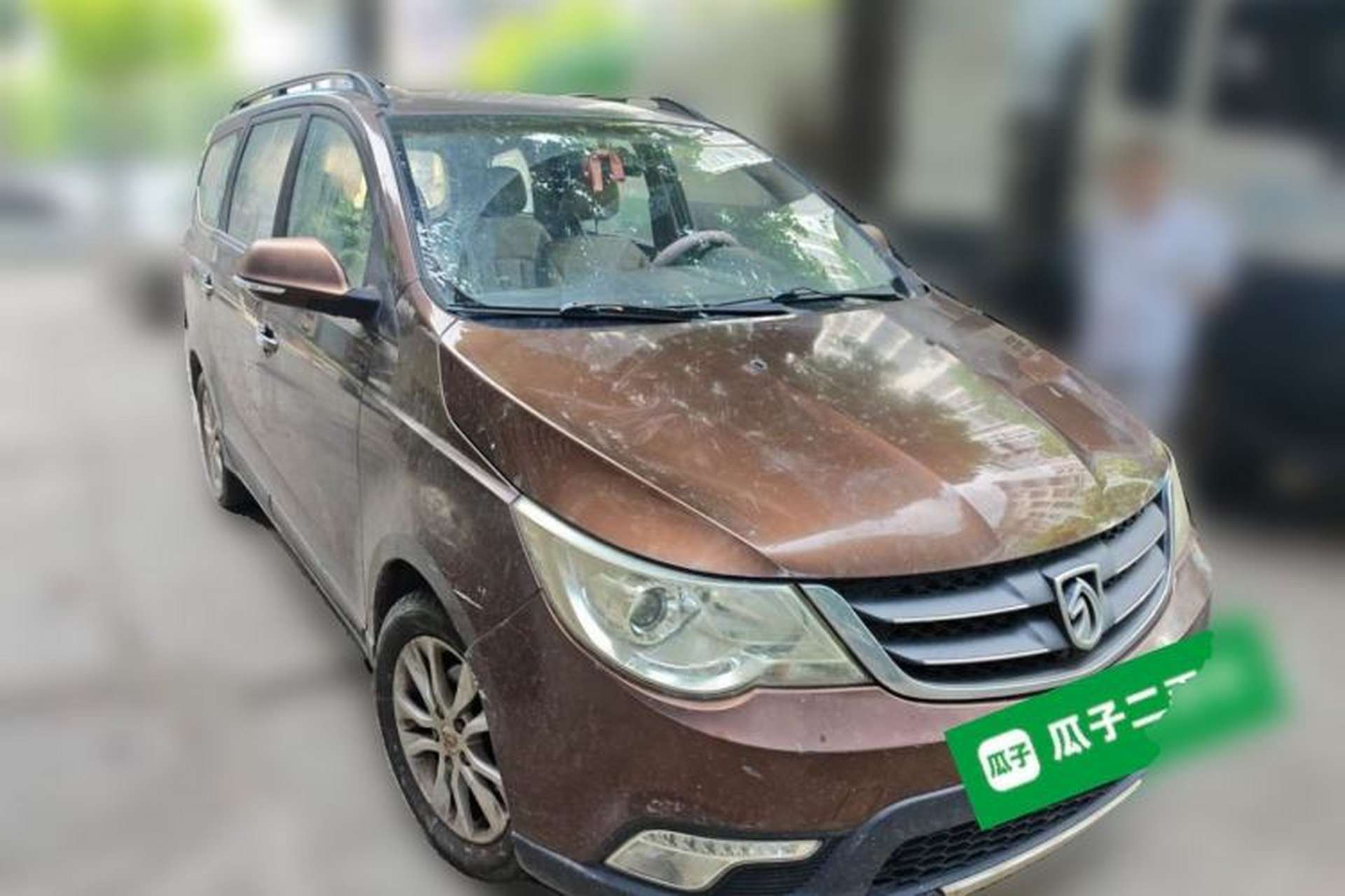 Used Baojun 730 2014 1.5L manual Comfort version 7 seats Front Right 45 Deg