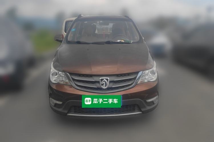 Used Baojun 730 2014 1.5L Manual Luxury Navigation ESP Version 7 Seats Front