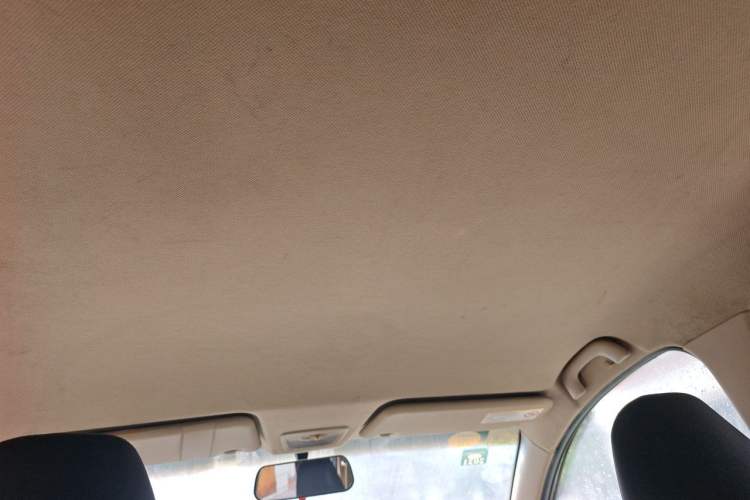 Used Baojun 730 2014 1.5L manual Comfort version 7 seats Headliner