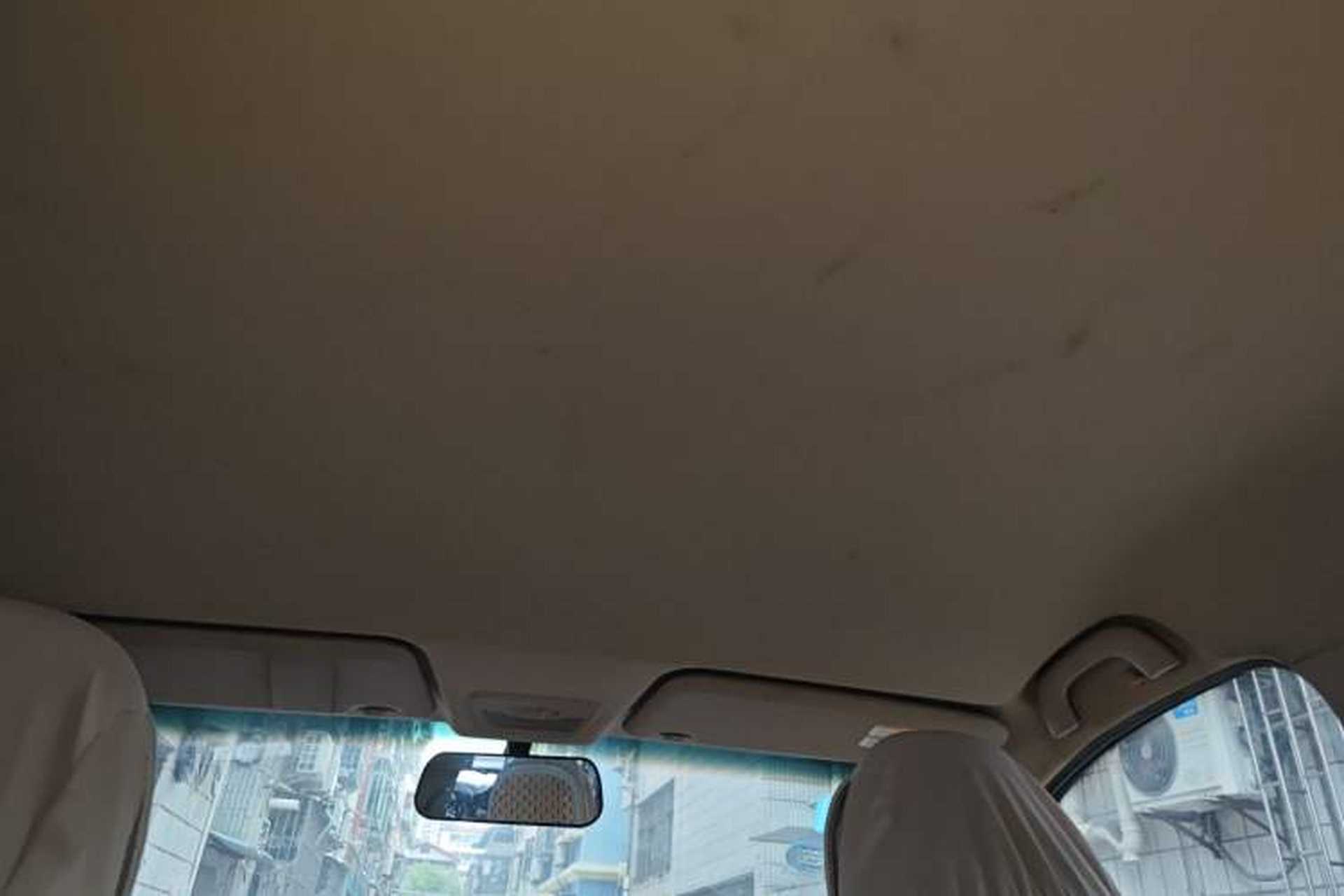 Used Baojun 730 2014 1.5L manual standard trim 7 seats Headliner