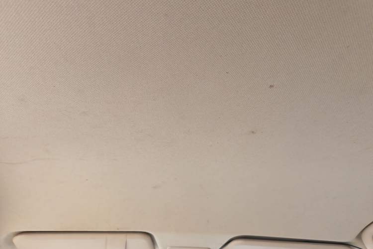 Used Baojun 730 2014 1.5L manual Comfort version 7 seats Headliner