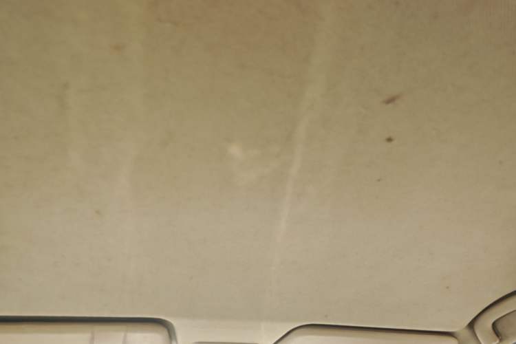 Used Baojun 730 2014 1.5L manual standard trim 7 seats Headliner