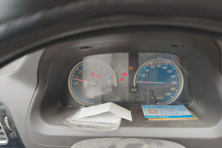 Used Baojun 730 2014 1.5L manual standard trim 7 seats Instrument Cluster