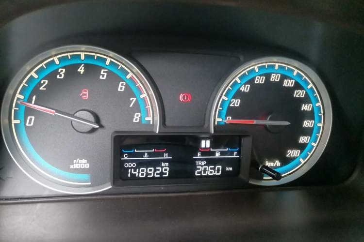 Used Baojun 730 2014 1.5L manual Comfort version 7 seats Instrument Cluster