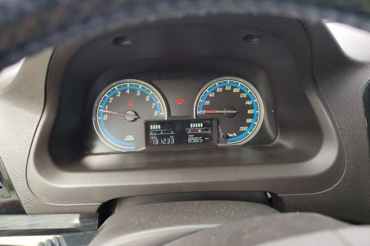 Used Baojun 730 2014 1.5L manual luxury trim 7 seats Instrument Cluster