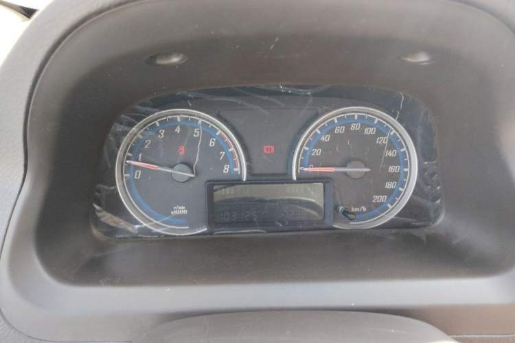 Used Baojun 730 2014 1.5L manual Comfort version 7 seats Instrument Cluster