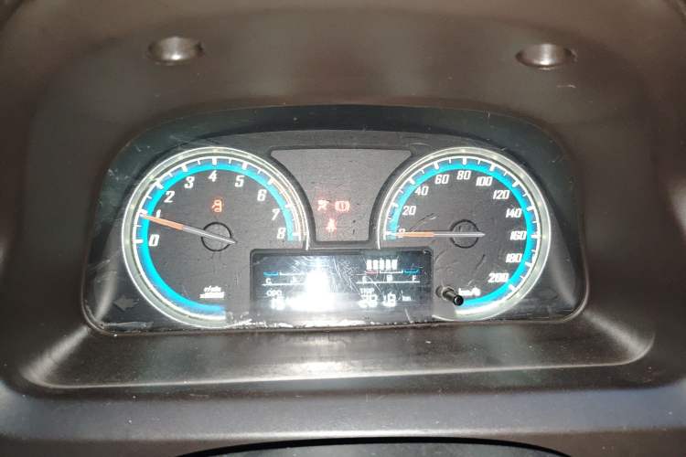 Used Baojun 730 2014 1.5L manual Comfort version 7 seats Instrument Cluster