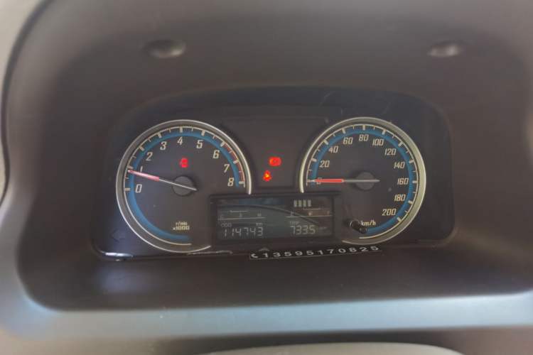Used Baojun 730 2014 1.5L manual standard trim 7 seats Instrument Cluster