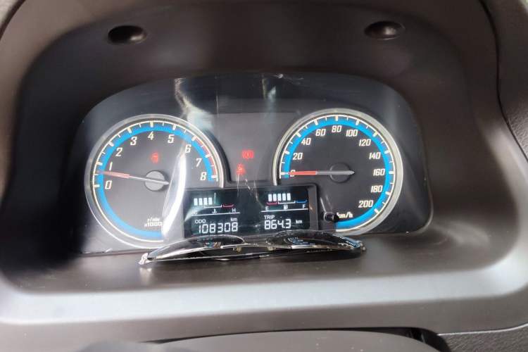 Used Baojun 730 2014 1.5L Manual Luxury Navigation ESP Version 7 Seats Instrument Cluster