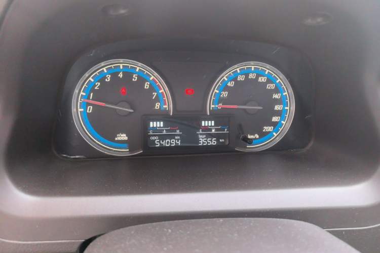 Used Baojun 730 2014 1.5L Manual Luxury Navigation ESP Version 7 Seats Instrument Cluster