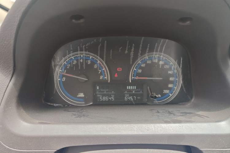 Used Baojun 730 2014 1.5L Manual Luxury Navigation ESP Version 7 Seats Instrument Cluster