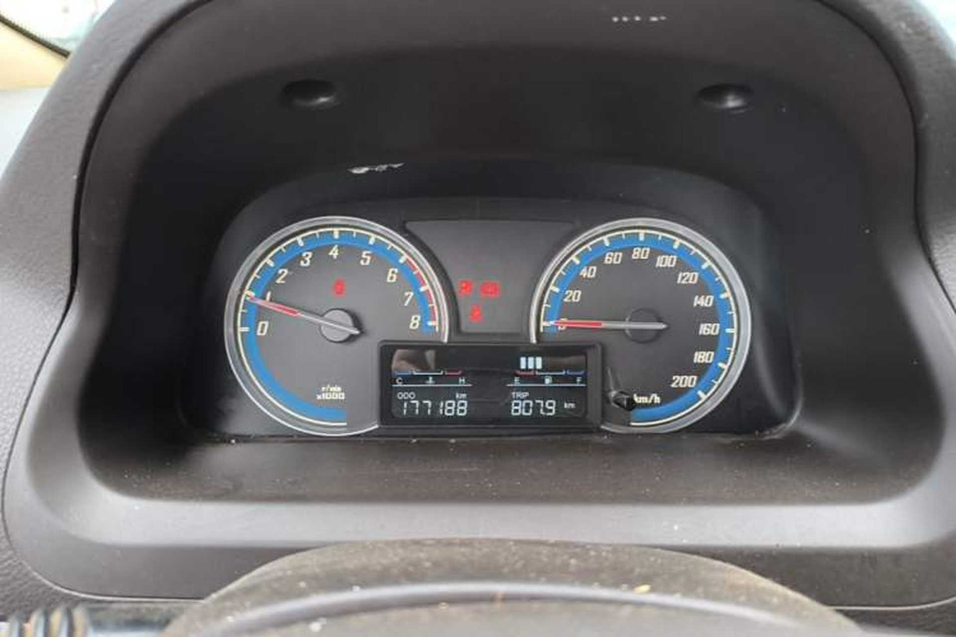 Used Baojun 730 2014 1.5L manual luxury trim 7 seats Instrument Cluster